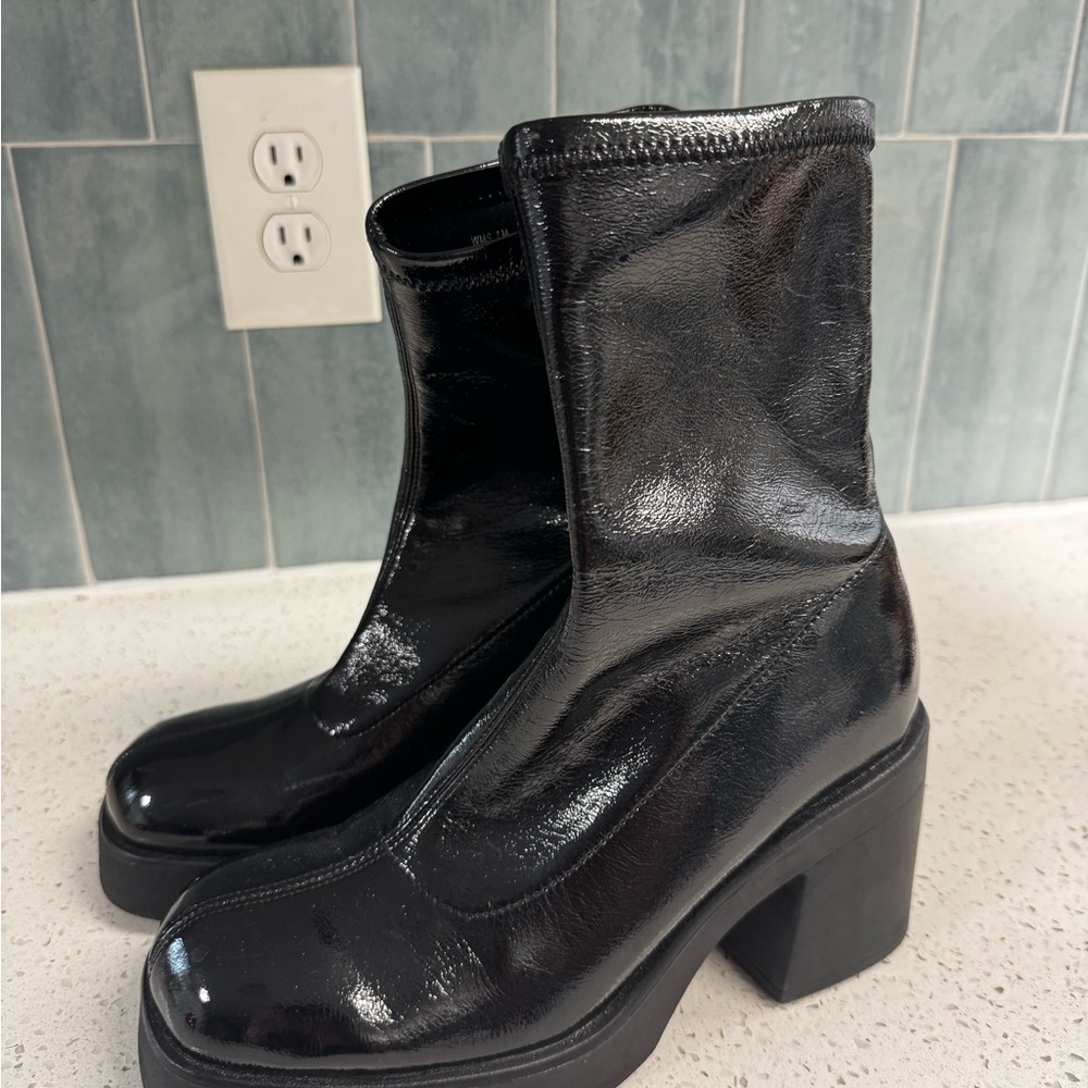 Black Heeled Boots with Chunky Block Heel - Picture 3 of 5